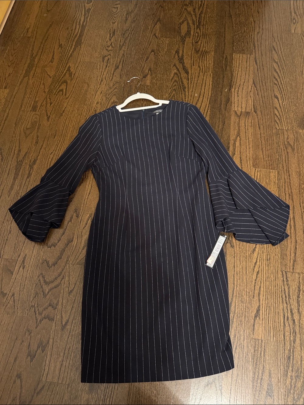 Tahari Arthur S. Levine navy/ivory dress NWT size6